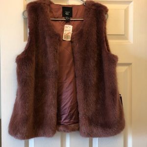 Fur vest